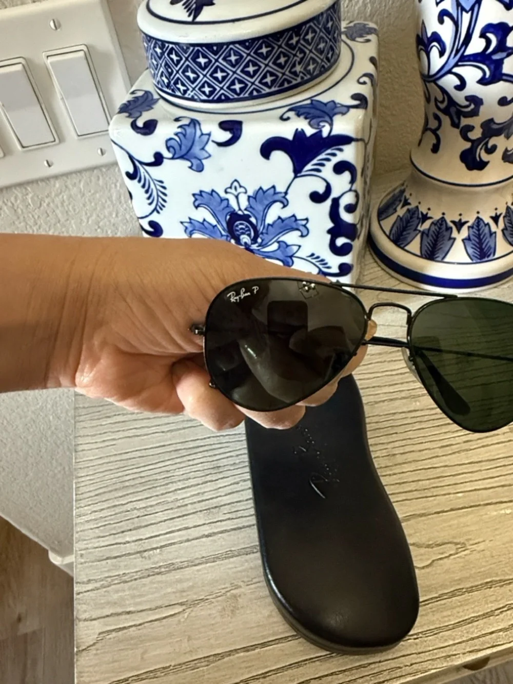 Ray-Ban Aviator Sunglasses Black Frame Green Lenses Polarized - Picture 5 of 9